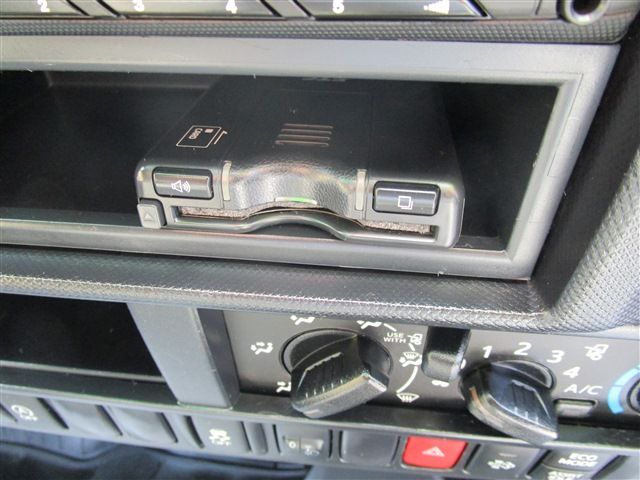 HINO DUTRO 2019 Image 31