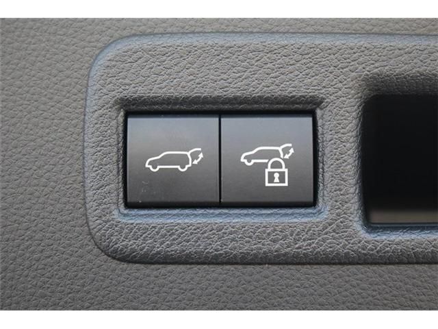 TOYOTA HARRIER HYBRID 2023 Image 31