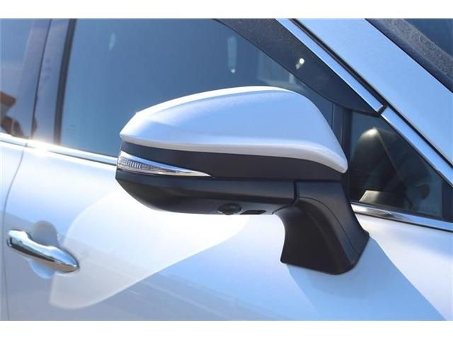 TOYOTA HARRIER HYBRID 2023 Image 31