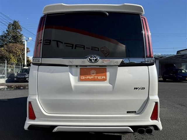 TOYOTA NOAH 2018 Image 31