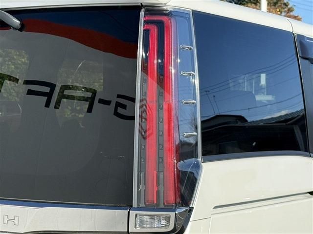 TOYOTA NOAH 2018 Image 31