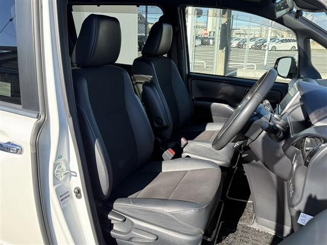 TOYOTA NOAH 2018 Image 31