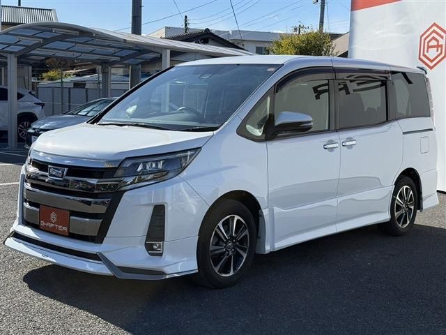 TOYOTA NOAH 2018 Image 31