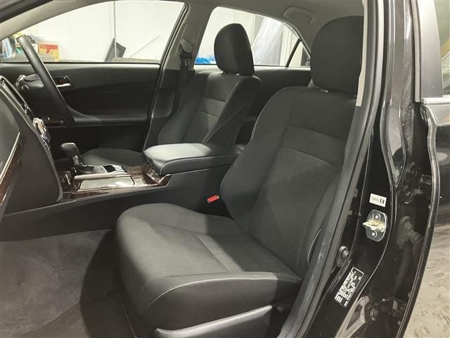 TOYOTA MARK X 2019 Image 31