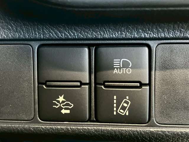 TOYOTA COROLLA FIELDER HYBR 2016 Image 31