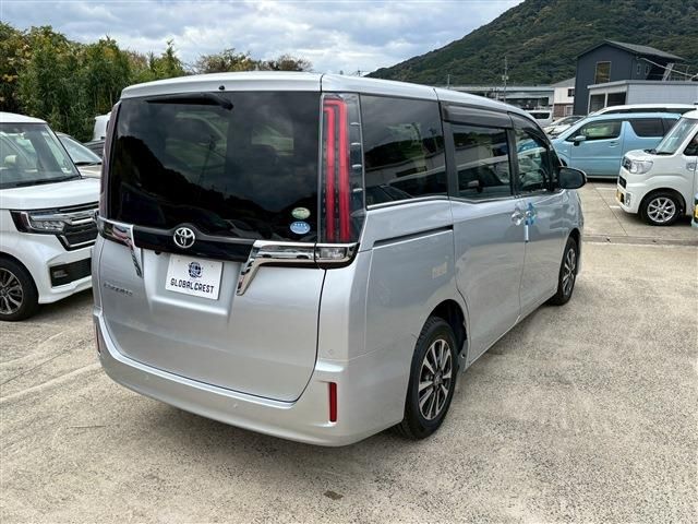 TOYOTA ESQUIRE 2019 Image 31