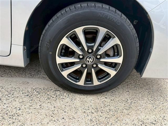 TOYOTA ESQUIRE 2019 Image 31