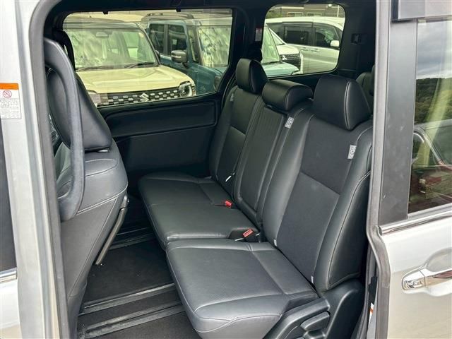 TOYOTA ESQUIRE 2019 Image 31