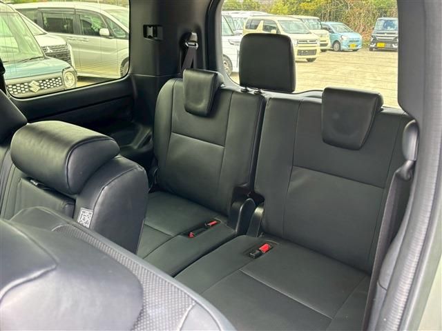 TOYOTA ESQUIRE 2019 Image 31