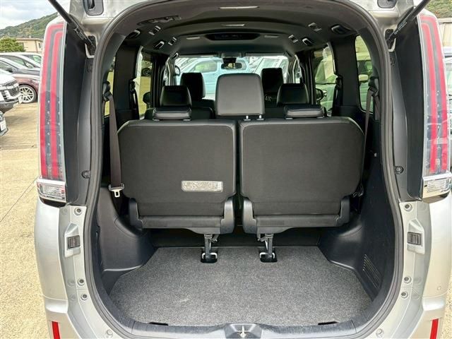 TOYOTA ESQUIRE 2019 Image 31