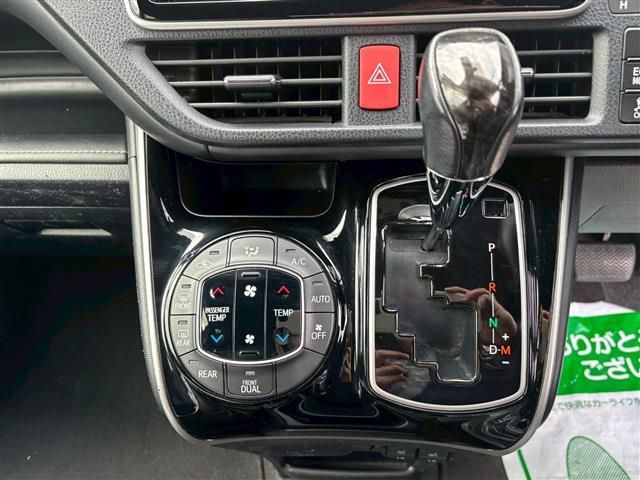 TOYOTA ESQUIRE 2019 Image 31