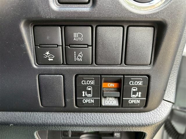 TOYOTA ESQUIRE 2019 Image 31