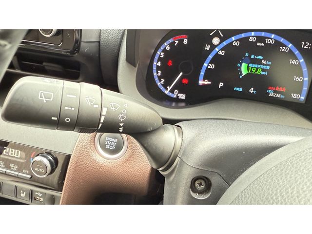 TOYOTA YARIS CROSS 2020 Image 31