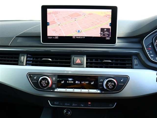 AUDI A4 AVANT 2017 Image 31