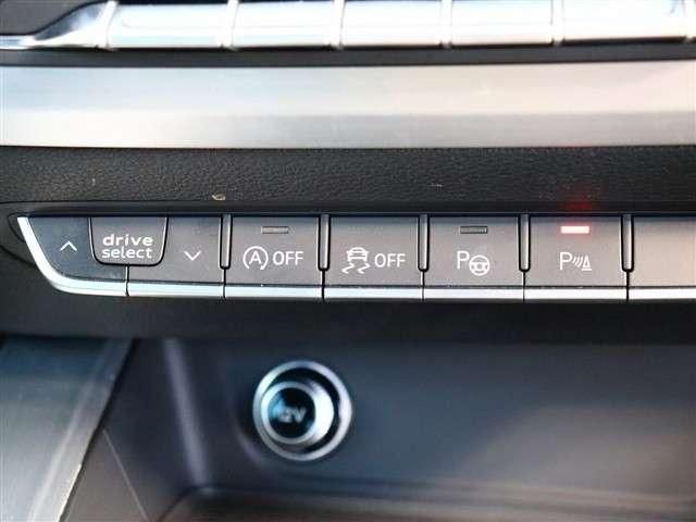 AUDI A4 AVANT 2017 Image 31