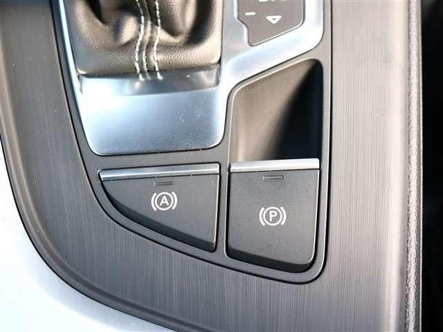 AUDI A4 AVANT 2017 Image 31