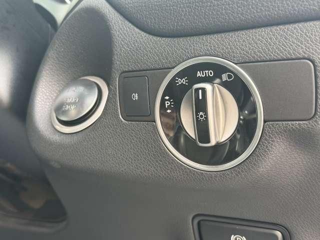 MERCEDES BENZ CLA SH 2018 Image 31