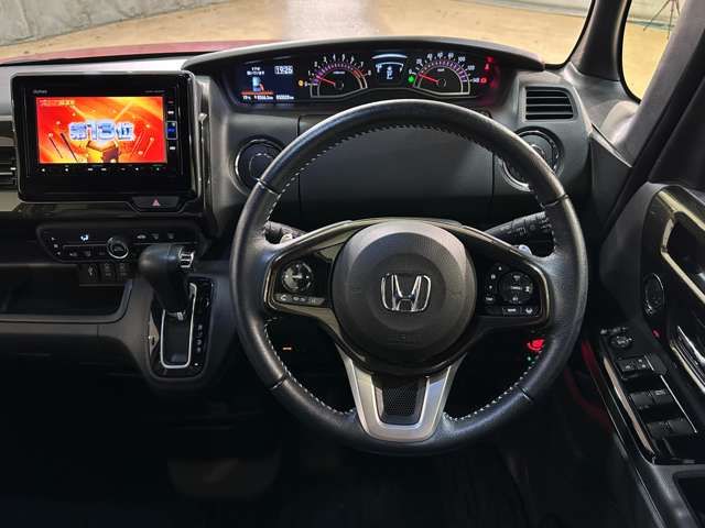 HONDA N BOX CUSTOM 2018 Image 31