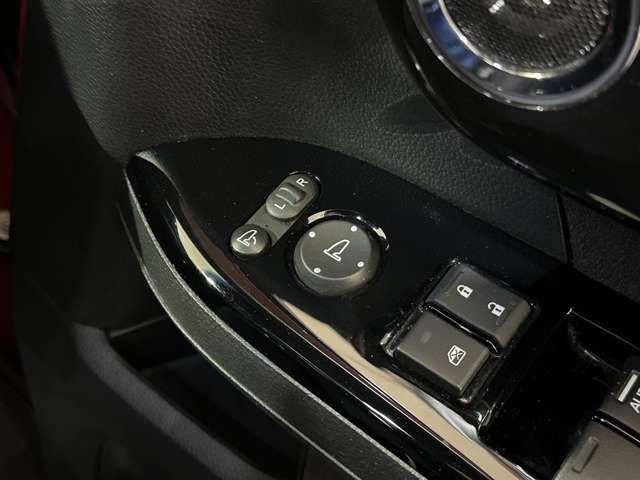 HONDA N BOX CUSTOM 2018 Image 31