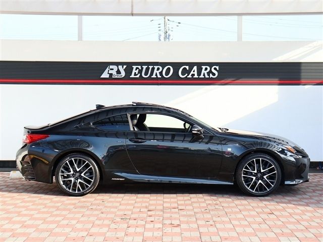 TOYOTA LEXUS RC300H 2018 Image 31