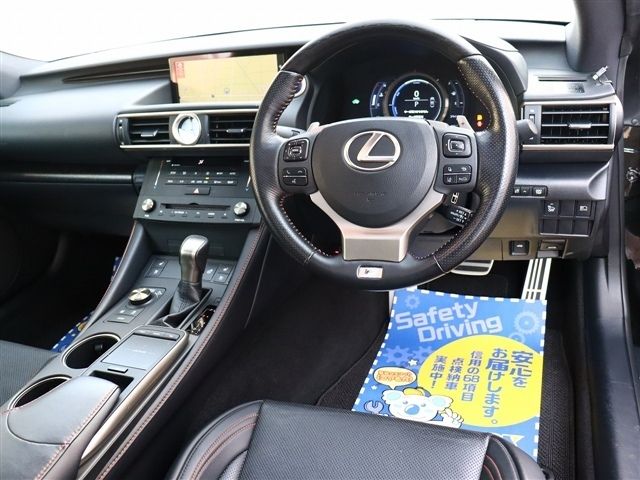 TOYOTA LEXUS RC300H 2018 Image 31