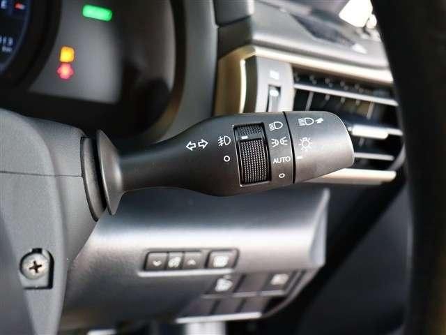 TOYOTA LEXUS RC300H 2018 Image 31