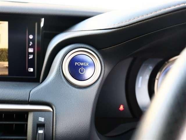 TOYOTA LEXUS RC300H 2018 Image 31