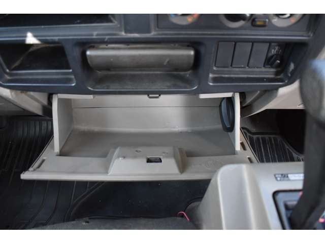 NISSAN ATLAS 2008 Image 31
