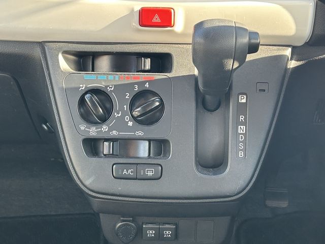 DAIHATSU MIRA TOCOT 2020 Image 31