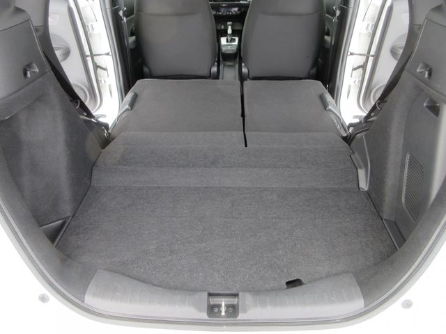 HONDA FIT E:HEV 4WD 2023 Image 31