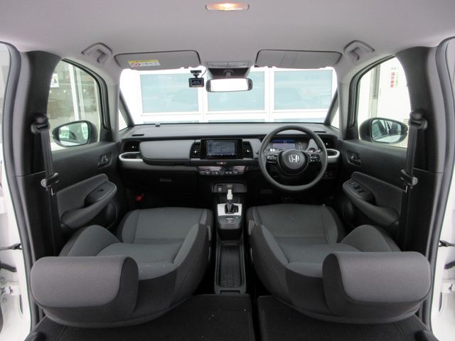 HONDA FIT E:HEV 4WD 2023 Image 31