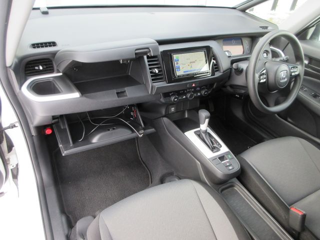 HONDA FIT E:HEV 4WD 2023 Image 31