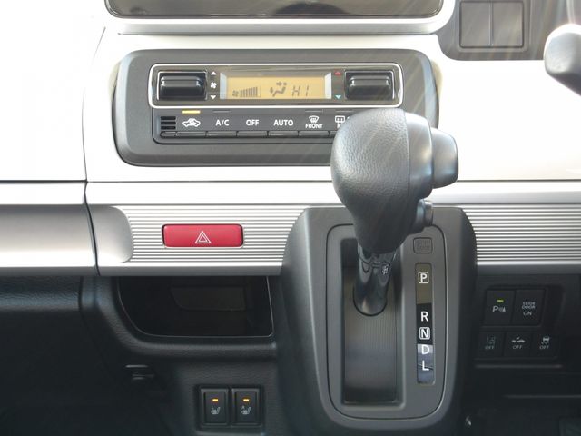 SUZUKI SPACIA 4WD 2023 Image 31