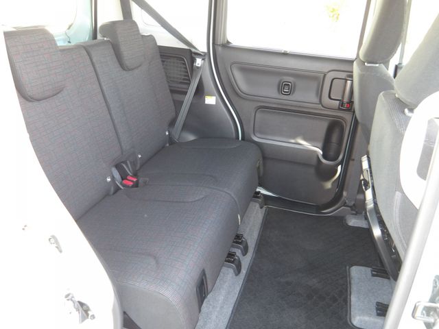 SUZUKI SPACIA 4WD 2023 Image 31