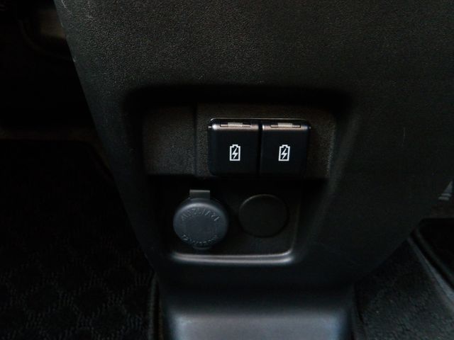 SUZUKI SPACIA 4WD 2023 Image 31