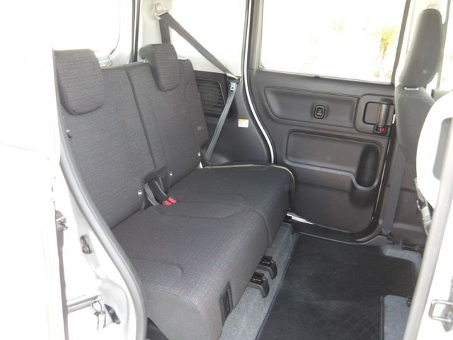 SUZUKI SPACIA 4WD 2023 Image 31