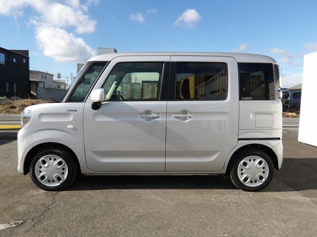 SUZUKI SPACIA 4WD 2023 Image 31
