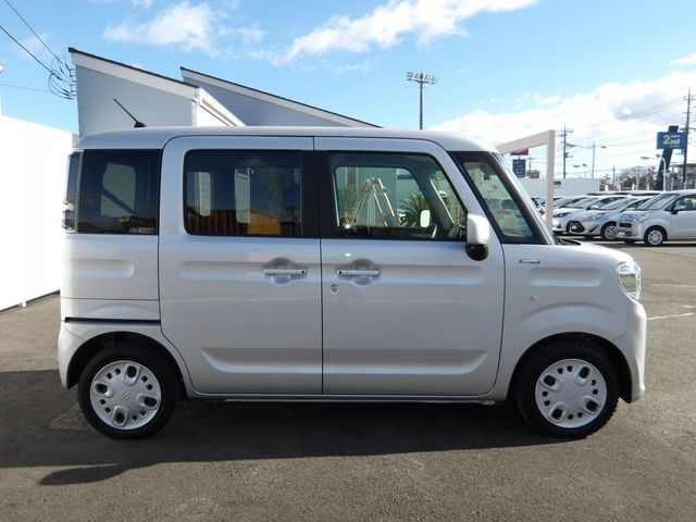 SUZUKI SPACIA 4WD 2023 Image 31