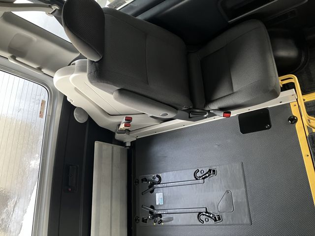 TOYOTA HIACE VAN 4WD 2019 Image 31