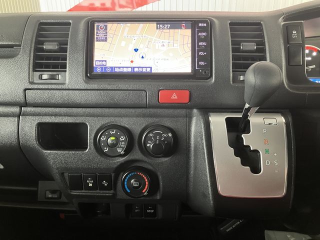 TOYOTA HIACE VAN 4WD 2019 Image 31