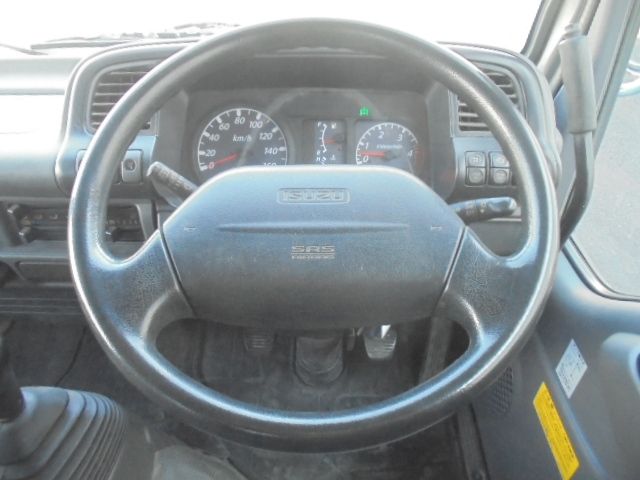 ISUZU ELF 2004 Image 31