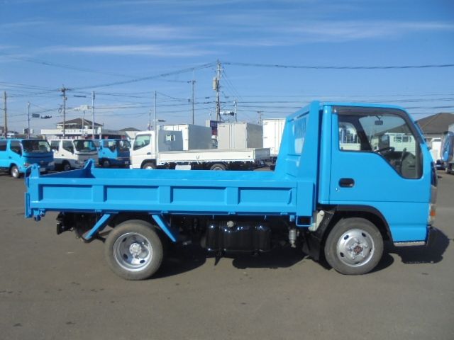 ISUZU ELF 2004 Image 31