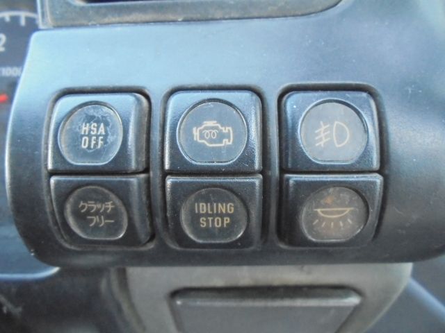 ISUZU ELF 2004 Image 31