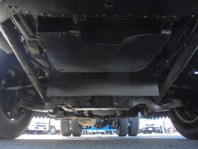 ISUZU ELF 2004 Image 31