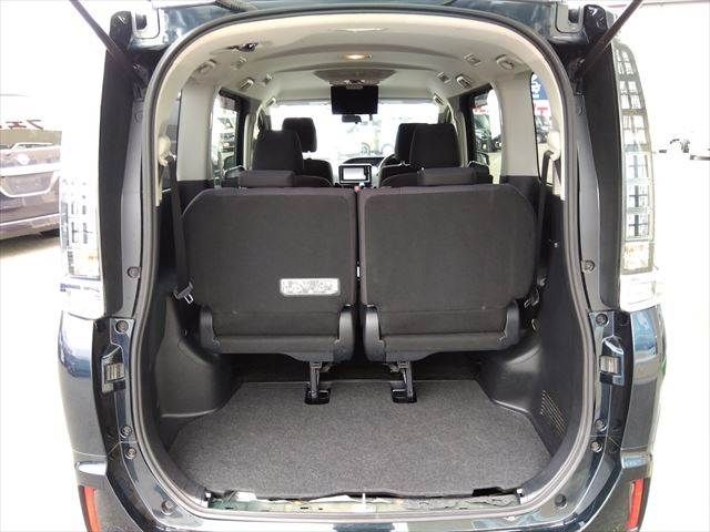 TOYOTA VOXY 2015 Image 31