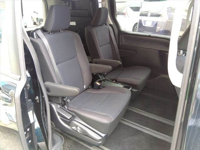 TOYOTA VOXY 2015 Image 31