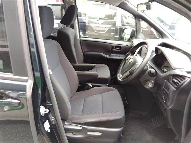 TOYOTA VOXY 2015 Image 31