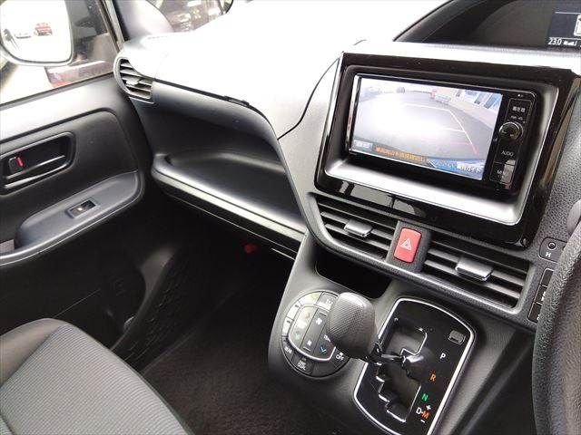 TOYOTA VOXY 2015 Image 31