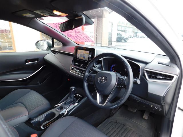 TOYOTA COROLLA SPORT 4WD 2018 Image 31