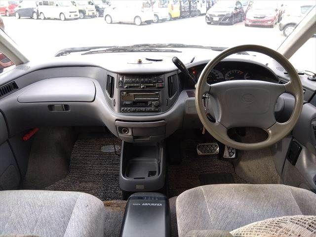 TOYOTA ESTIMA  4WD 1994 Image 31